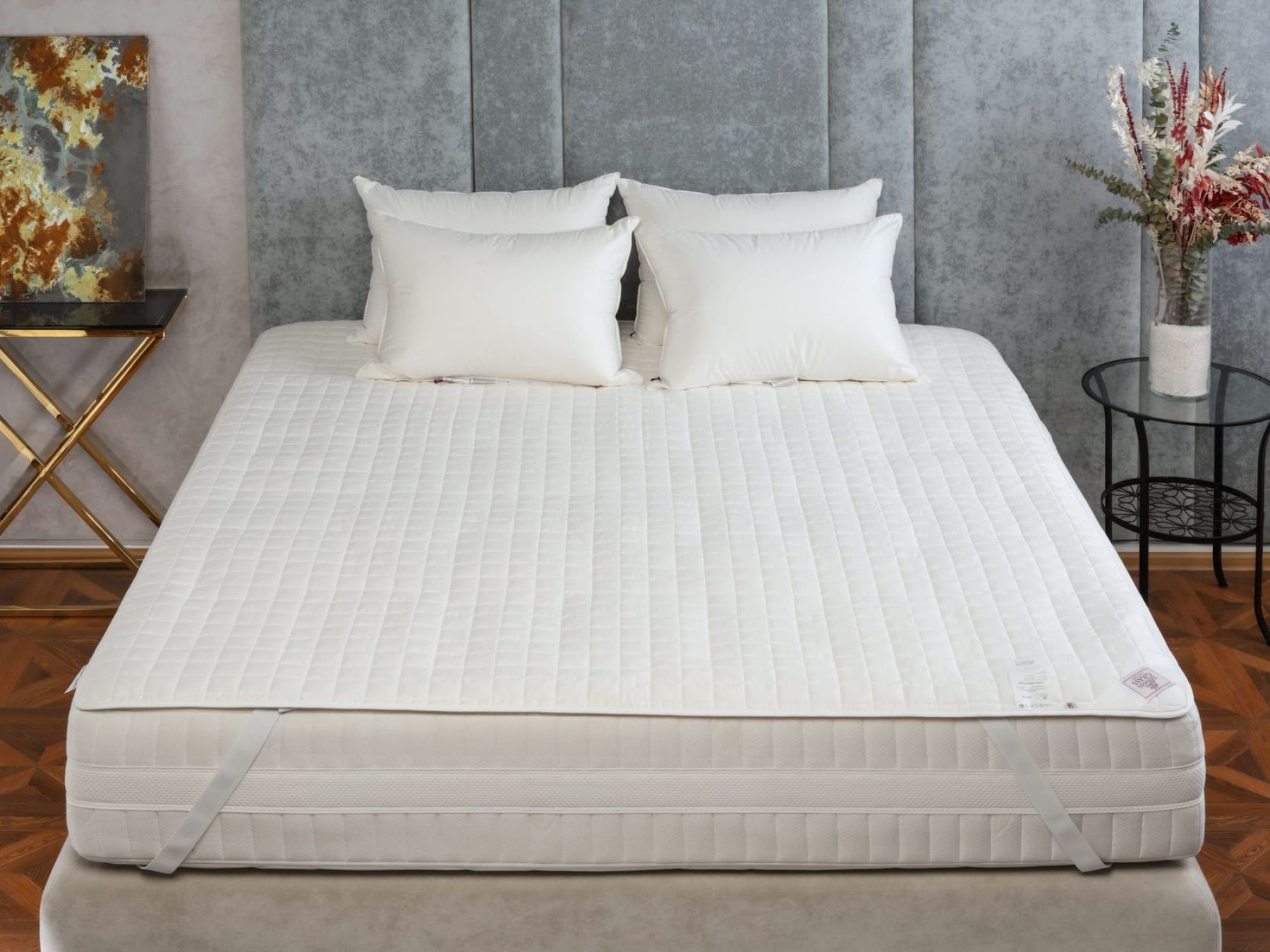 Наматрасник COTTON DRYSOFTс резинками по углам