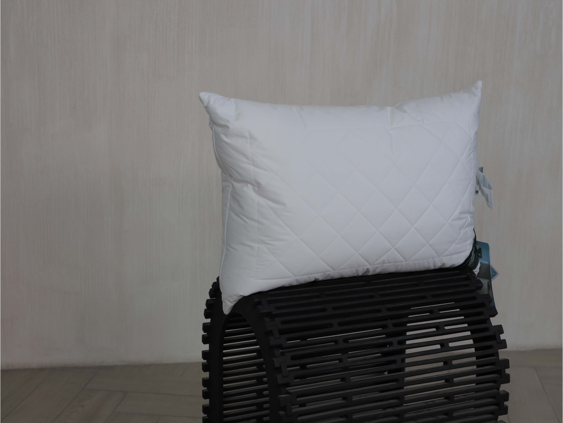 Подушка BAMBOO регулируемая 