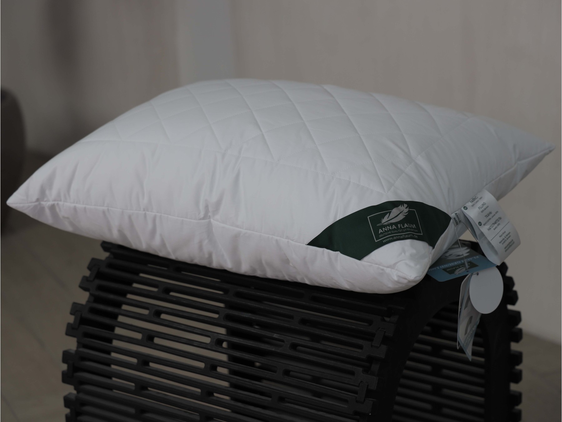 Подушка BAMBOO регулируемая 