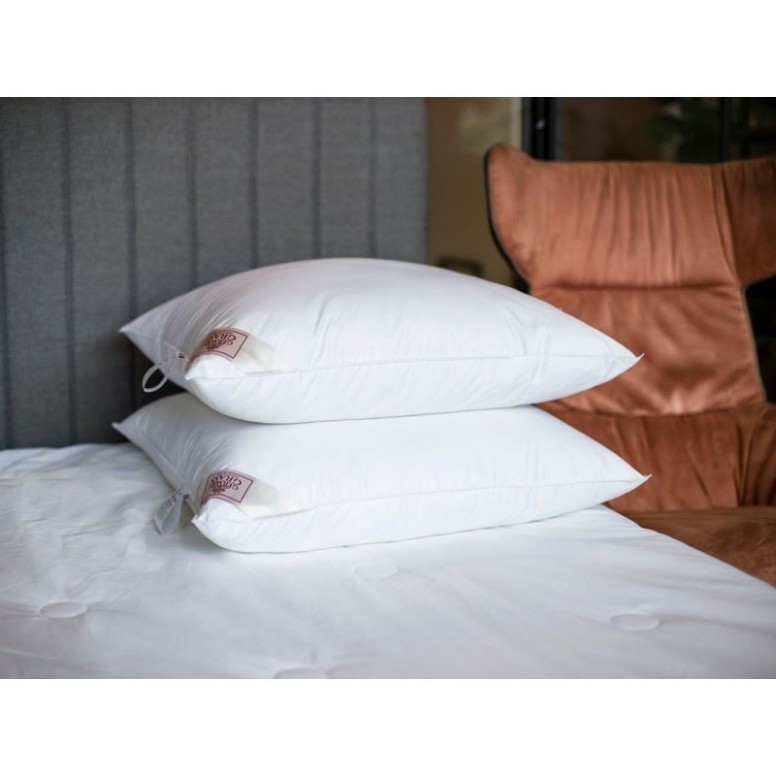 Подушка LUXURY SILK мягкая 