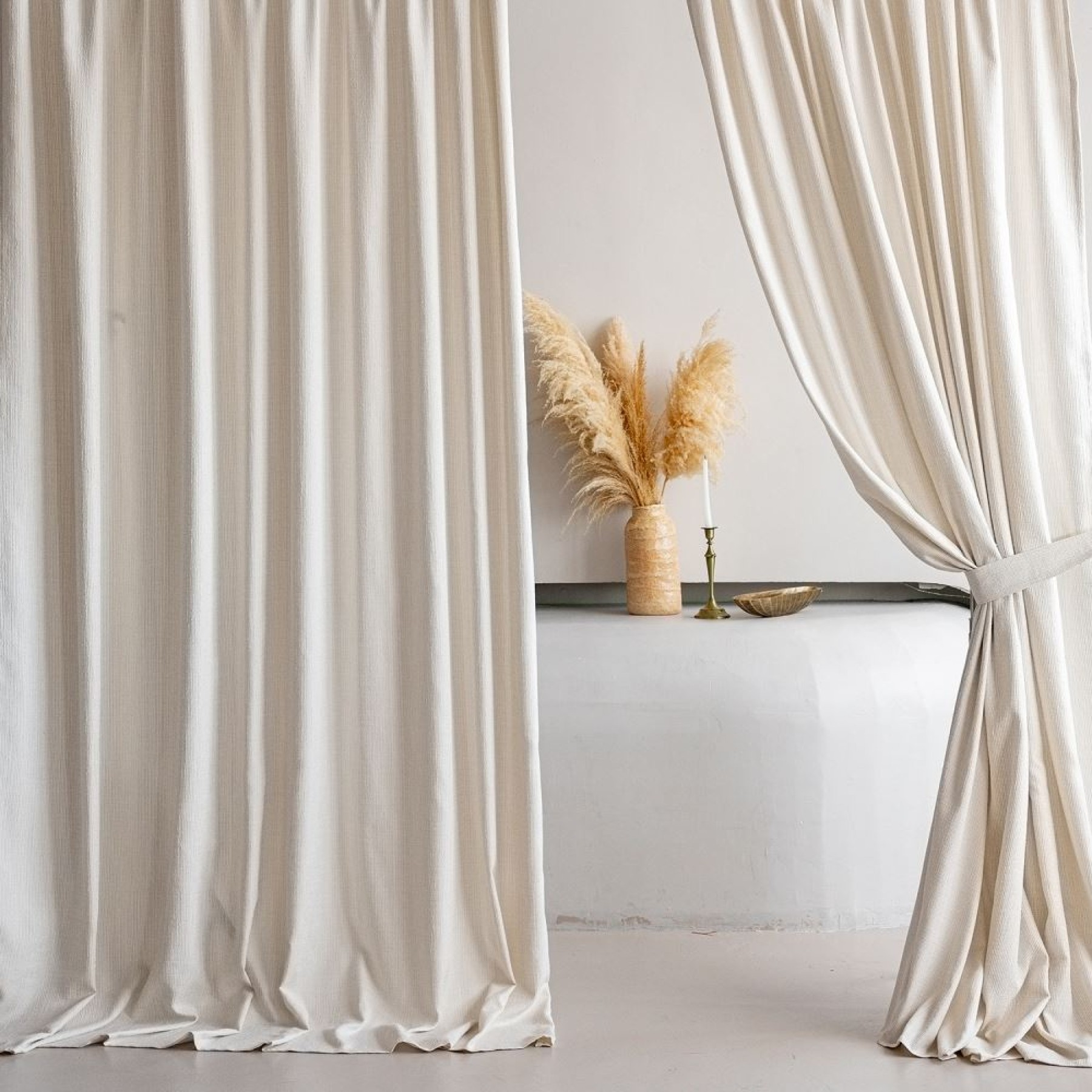 Комплект штор с подхватами Aster айвори